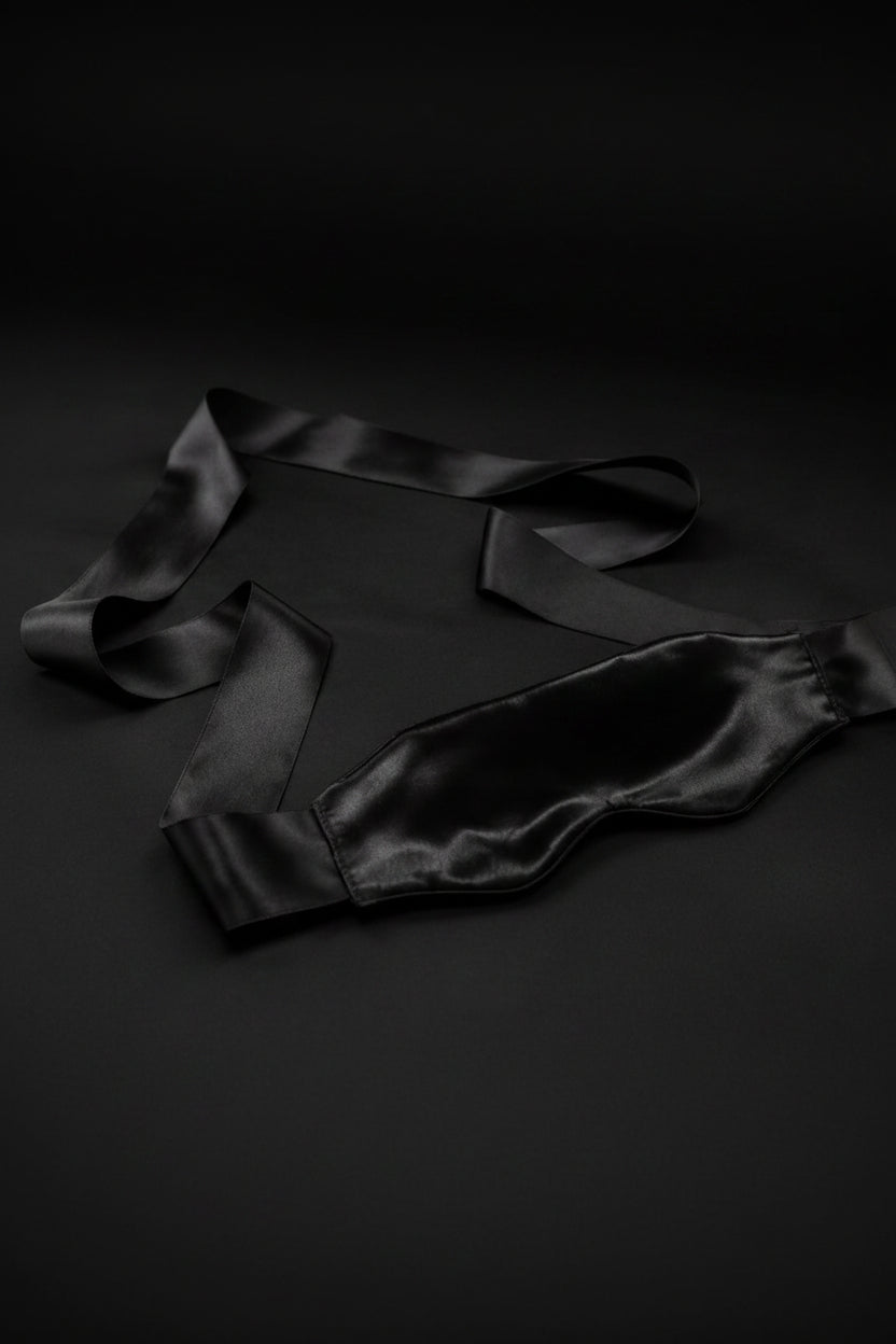 ✨FETISH FANTASY LIMITED EDITION - YEUX EN SATIN